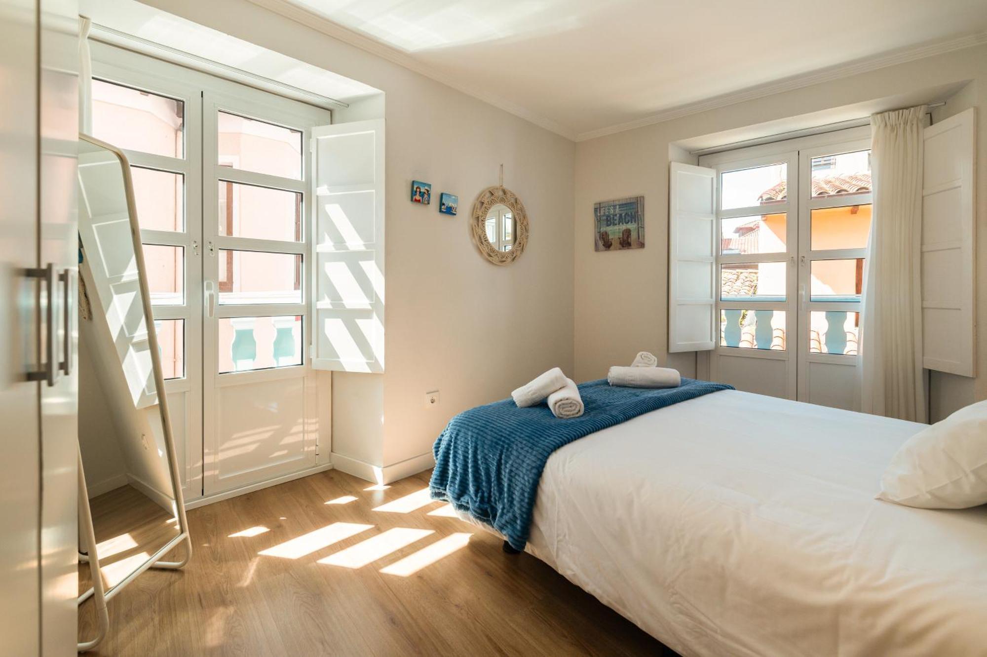 Carla,Centro Llanes A 350M Playa Vut-4340-As Apartman Kültér fotó