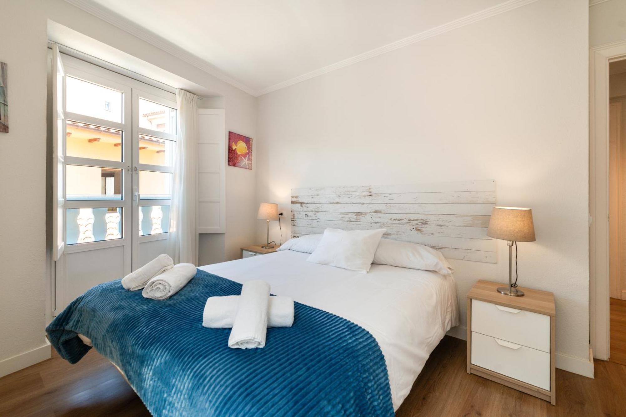 Carla,Centro Llanes A 350M Playa Vut-4340-As Apartman Kültér fotó