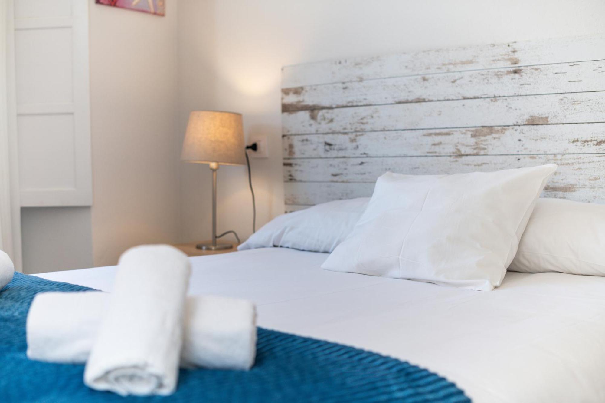 Carla,Centro Llanes A 350M Playa Vut-4340-As Apartman Kültér fotó